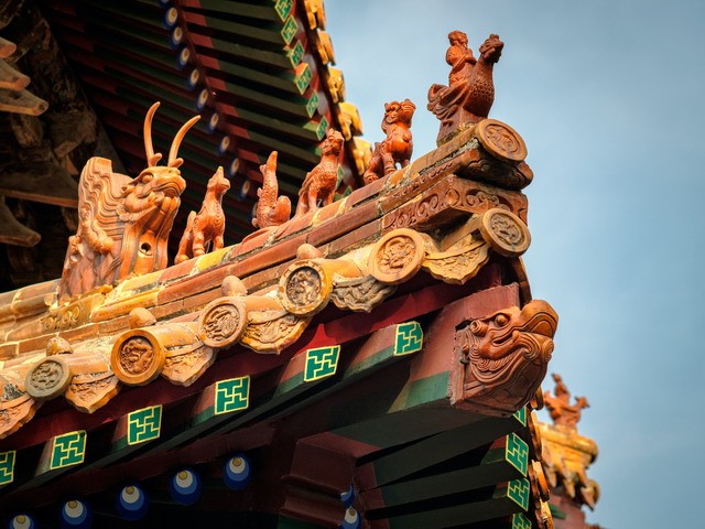 属鸡人的年龄与命理分析